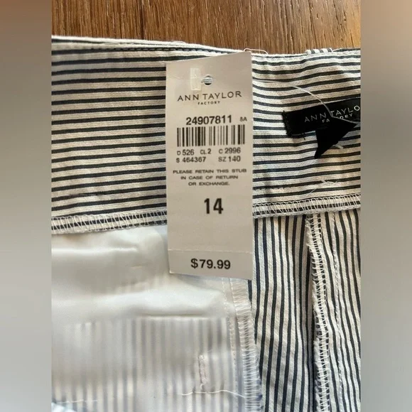 NWT Ann Taylor Factory Blue & White Pinstripe Cropped Trouser Women’s size 14 - Picture 5 of 9